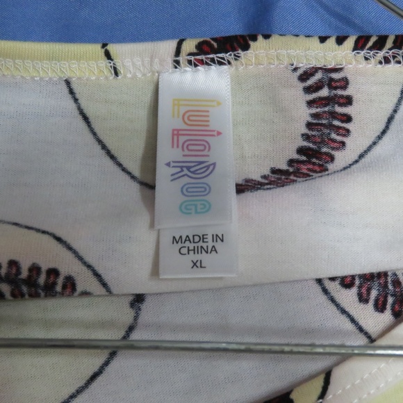 Lularoe Baseball Classic T Top XL - Picture 3 of 5